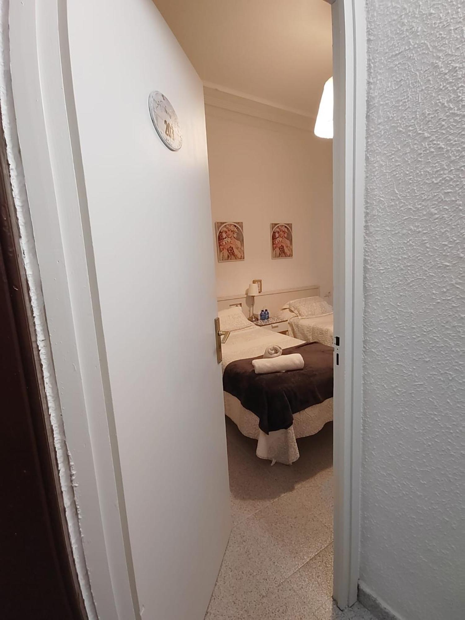 Twin Room Shared Toilet